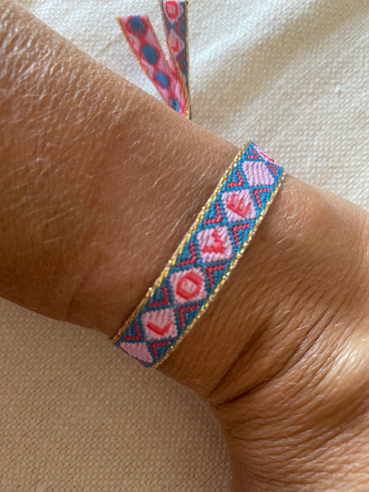Bracelet en tissu LOVE ❤️